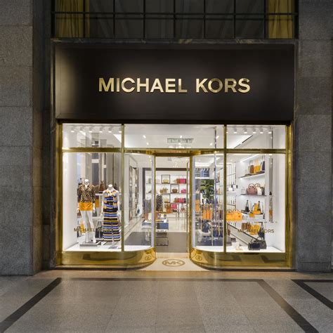 l'elenco dei nostri negozi 45 Negozi Michael Kors nel mondo